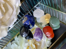Load image into Gallery viewer, Chakra Healing Crystals