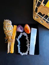 Load image into Gallery viewer, Beginners Crystal Set