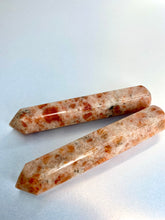 Load image into Gallery viewer, Sunstone Wand