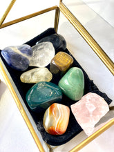 Load image into Gallery viewer, Large Crystal Keepsake Box