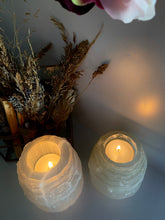 Load image into Gallery viewer, Selenite Tea Light Holders - Tower shapeš