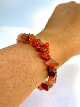 Load image into Gallery viewer, Carnelian Chipped Bracelet