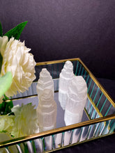 Load image into Gallery viewer, Selenite Towers