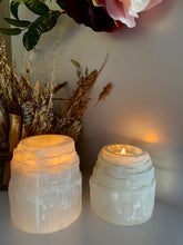 Load image into Gallery viewer, Selenite Tea Light Holders - Tower shapeš