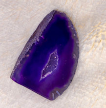 Load image into Gallery viewer, Purple Geode