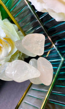 Load image into Gallery viewer, Clear Quartz Crystals